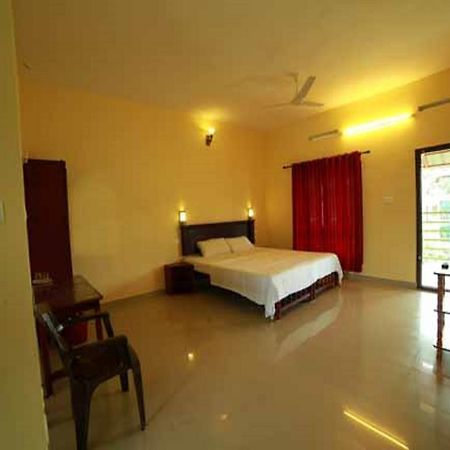 Kerala House Apartment Thekkady Luaran gambar